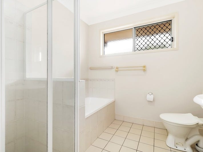 Neat & Tidy 3 Bedroom 12