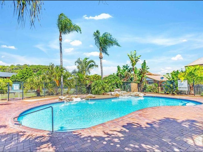 Newly renovated townhouse, 800m to 16