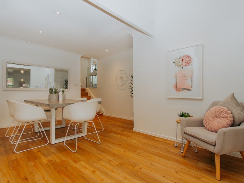 Stylish modern home with character… 7