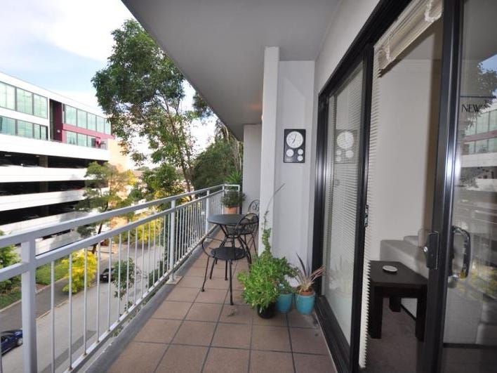 SOLD – Large one-bedroom apartment 3