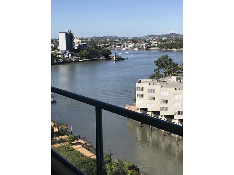 Fabulous 2bed 2bathroom Apartment with 6