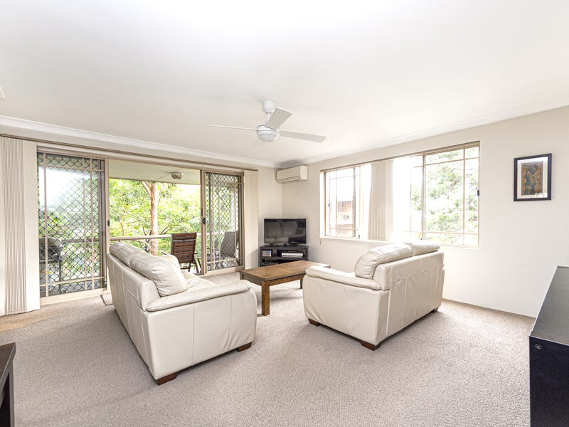 Top floor, quiet, private and 4