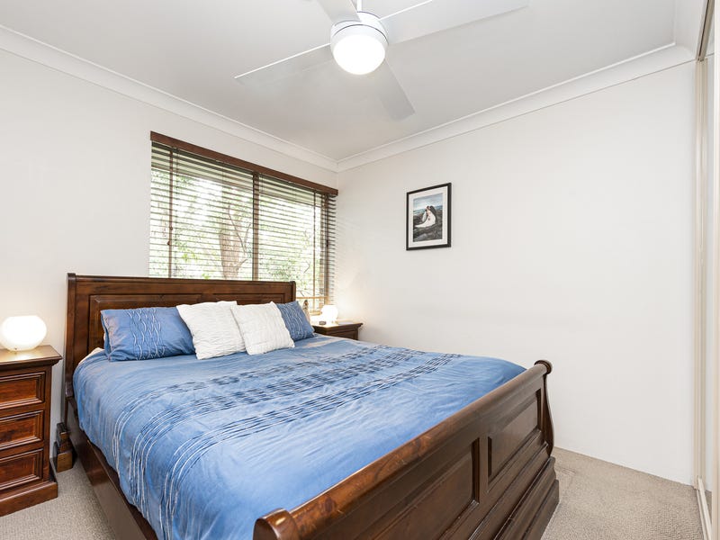 Top floor, quiet, private and 6