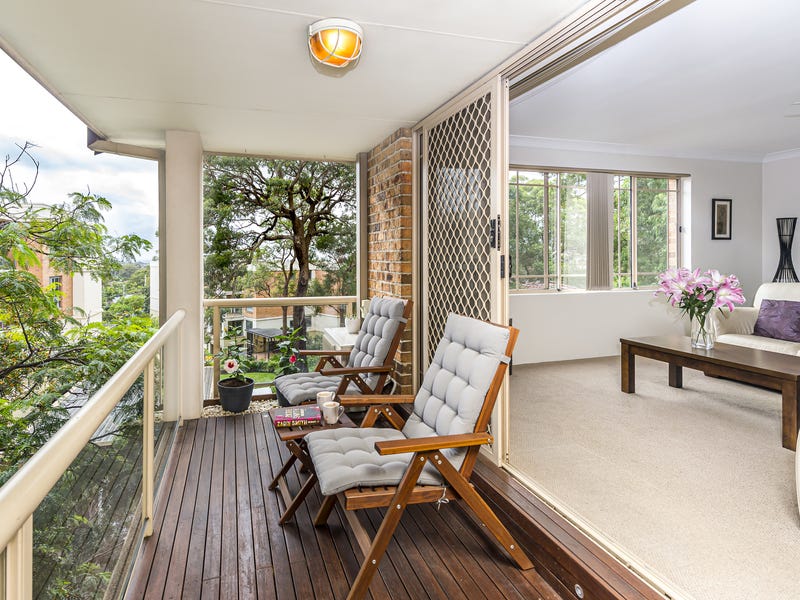 Top floor, quiet, private and 10