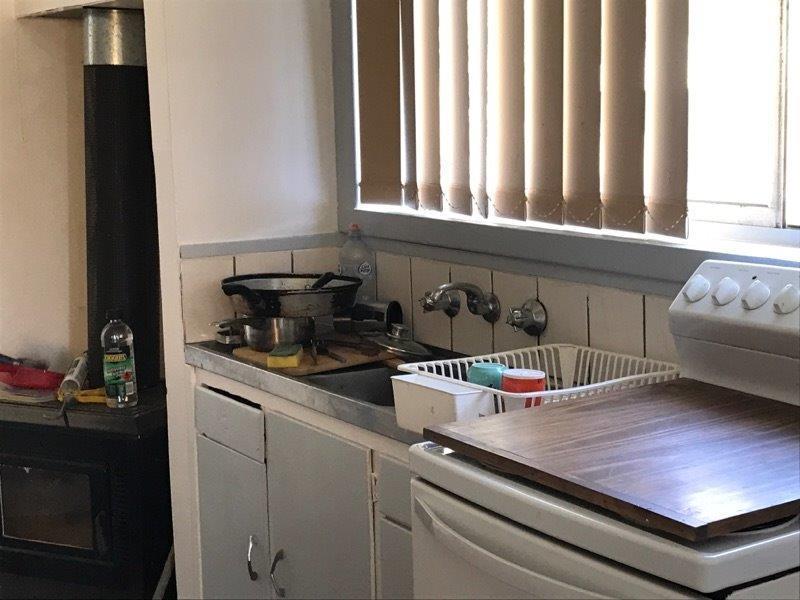 Under offer – 2 Houses 6