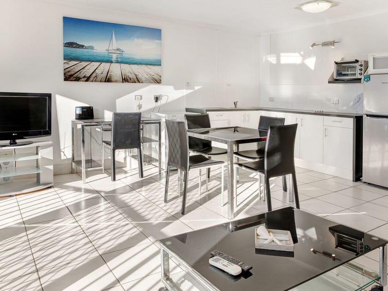 Great Location, North Facing Unit 2