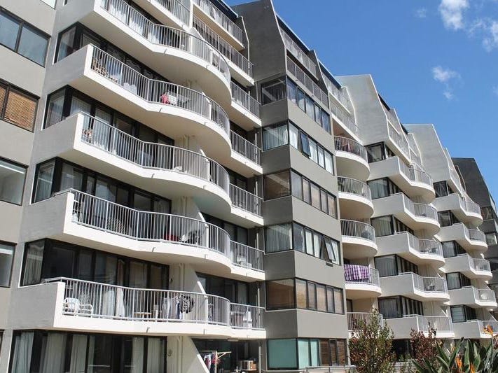 Great Location, North Facing Unit 6