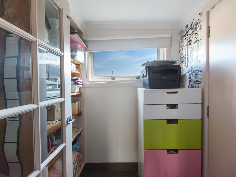 Walking distance to Chadstone Shopping 22