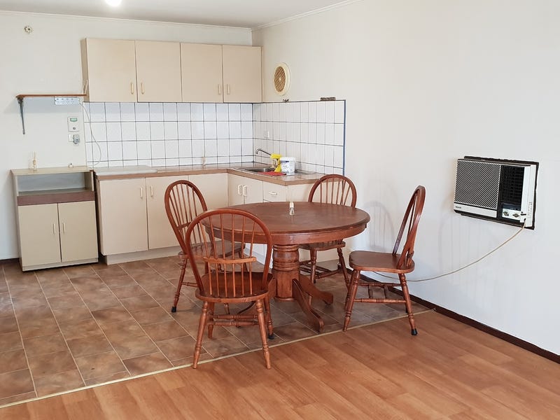 Approved plans and permits for 9