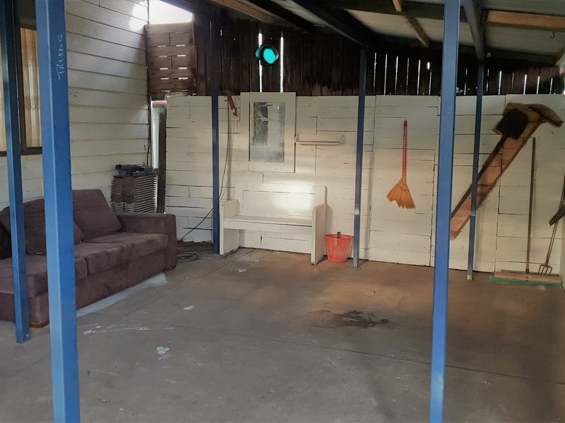 Approved plans and permits for 14