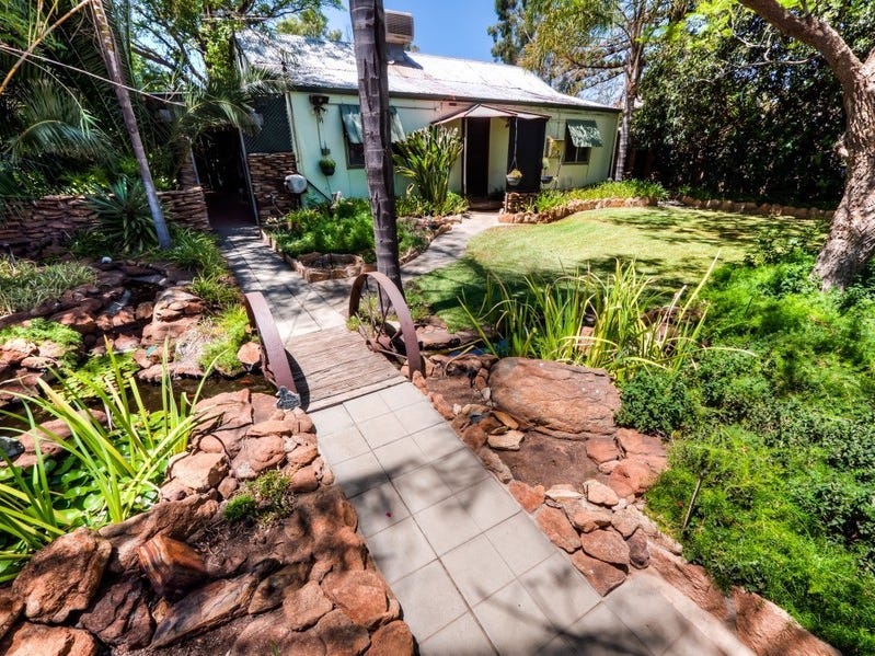 HIDDEN OASIS 4