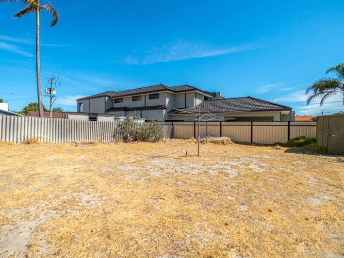MULTI-UNIT DEVLOPMENT OPPORTUNITY – 698m2 6