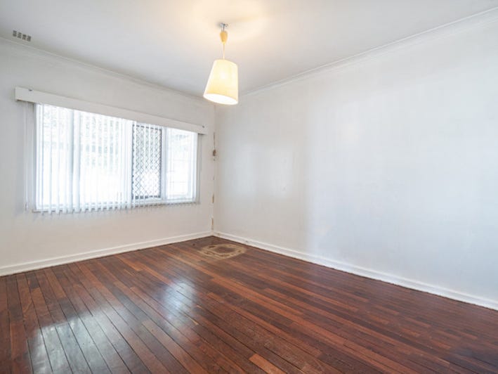 MULTI-UNIT DEVLOPMENT OPPORTUNITY – 698m2 8