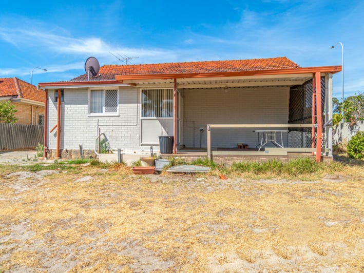 MULTI-UNIT DEVLOPMENT OPPORTUNITY – 698m2 13