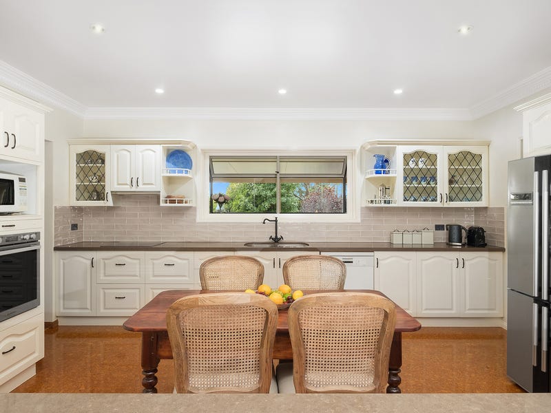 UNDER CONTRACT Easy country lifestyle 6