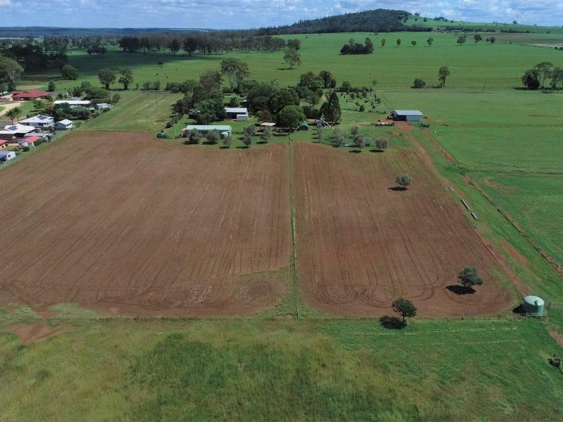 UNDER CONTRACT Easy country lifestyle 30
