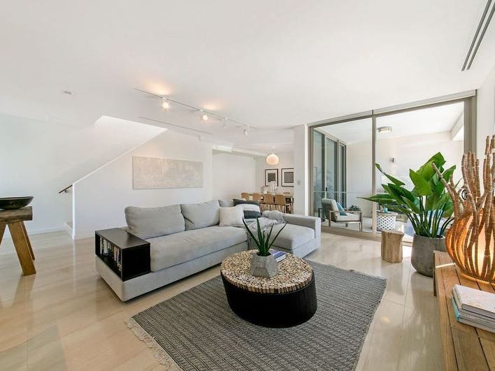 Live by the Beach 3