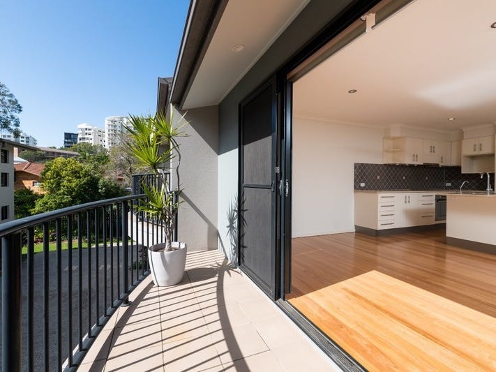 3 Bed Townhouse in Central 4