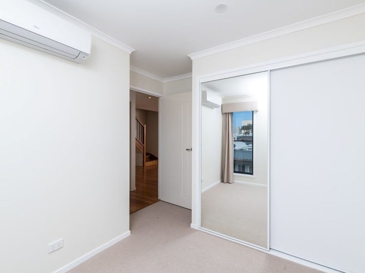 3 Bed Townhouse in Central 5