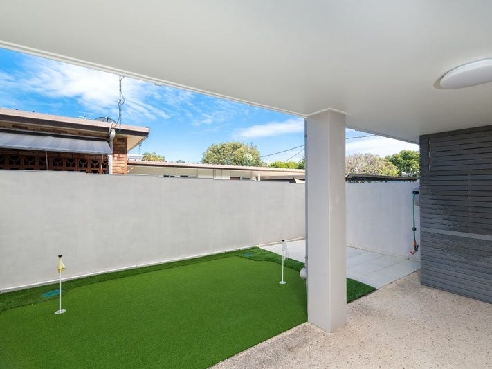 3 Bed Townhouse in Central 14