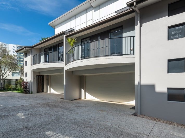 3 Bed Townhouse in Central 17