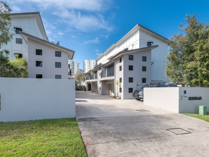 3 Bed Townhouse in Central 19