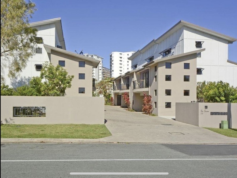 3 Bed Townhouse in Central 22