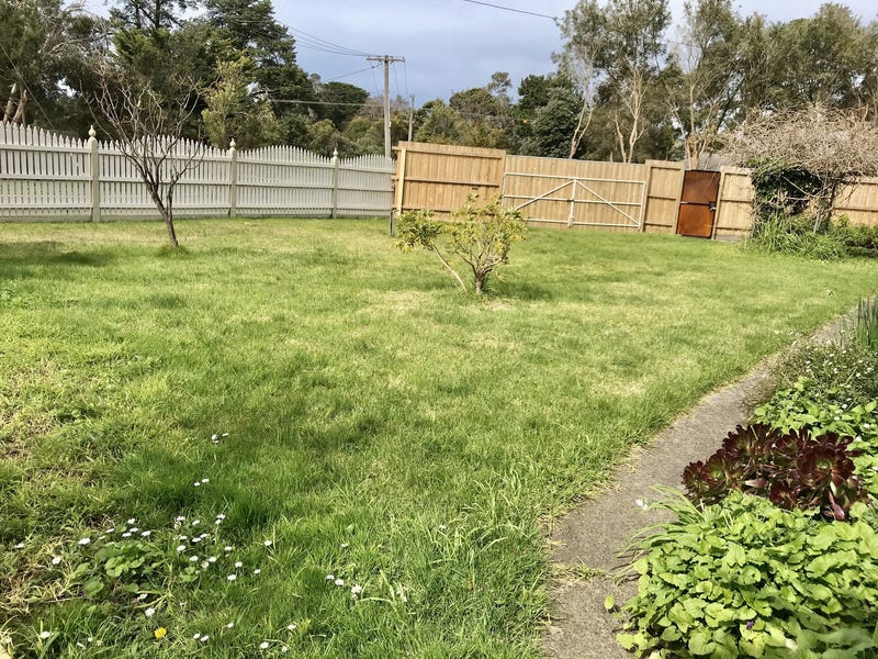 Walking distance to the Village 18