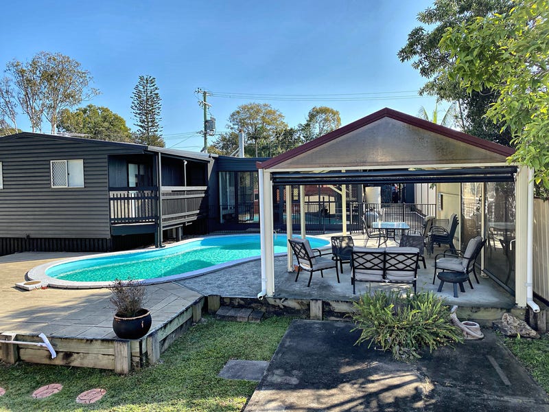 NEWLY RENOVATED HOUSE FOR SALE – GREAT OPPORTUNITY FOR FAMILY