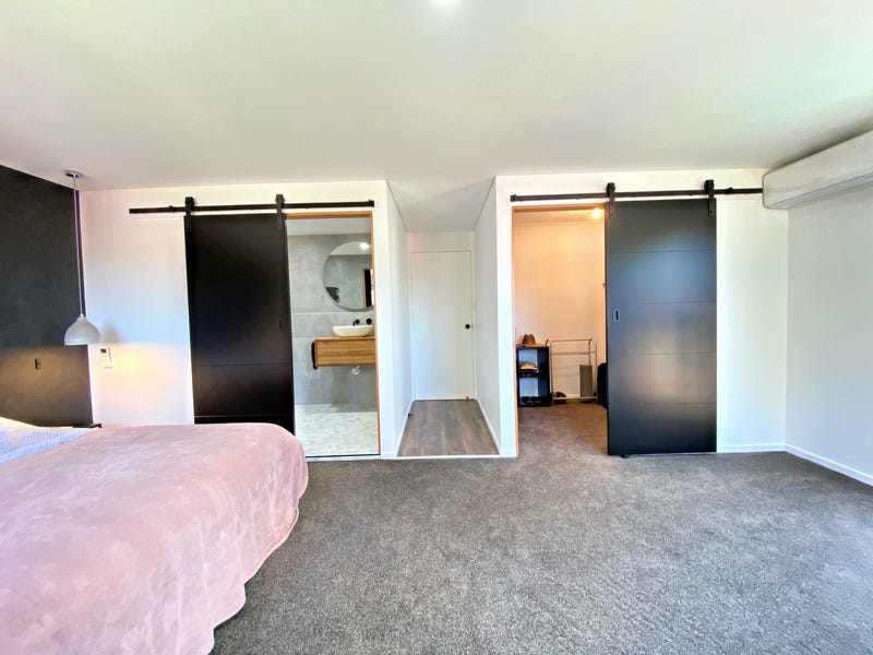 NEWLY RENOVATED HOUSE FOR SALE 20