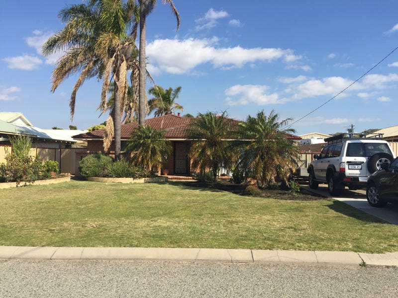 lovely family home in beachside suberb