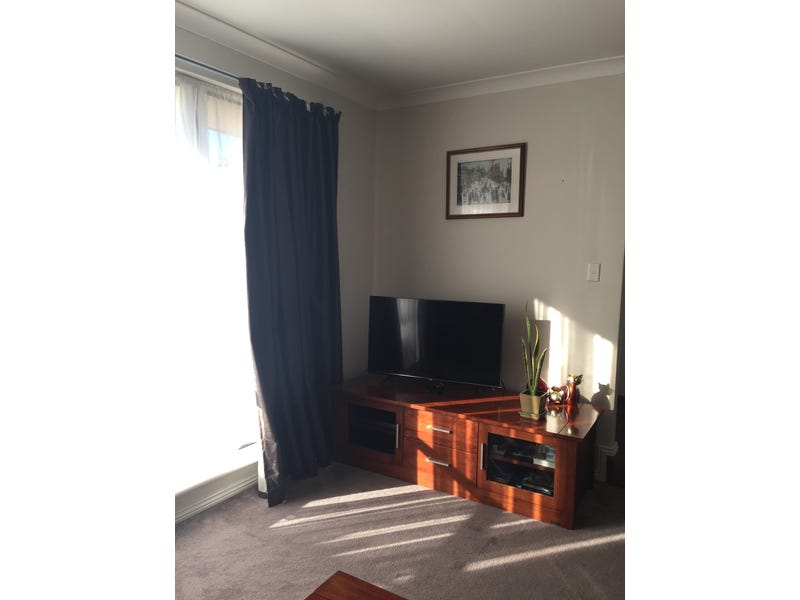 lovely family home in beachside 3