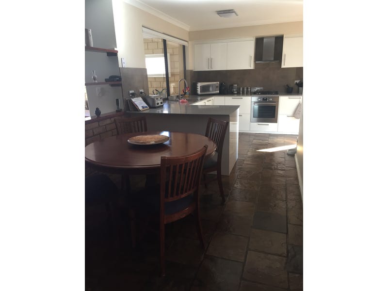 lovely family home in beachside 5