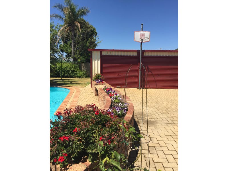 lovely family home in beachside 24