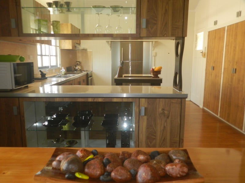 House for Sale Tropical Far 3