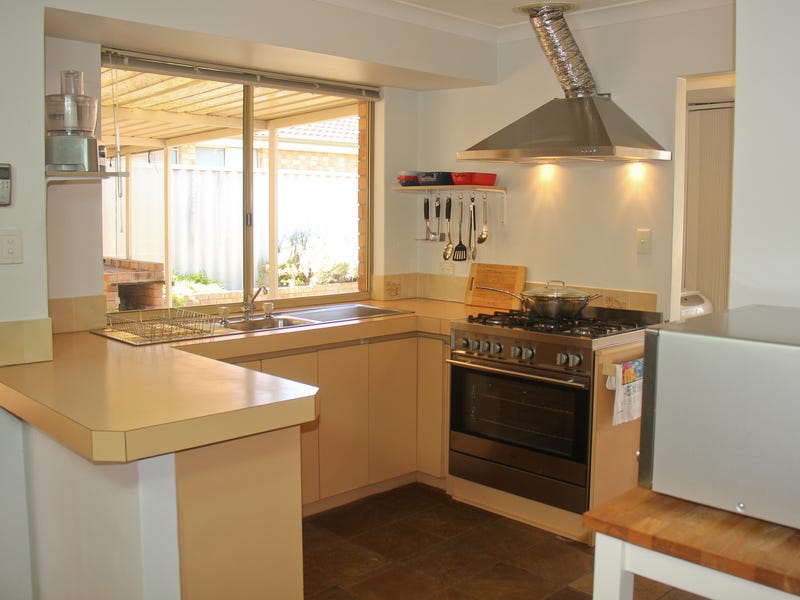 GREAT LOCATION BEACHSIDE HOME LARGE 5