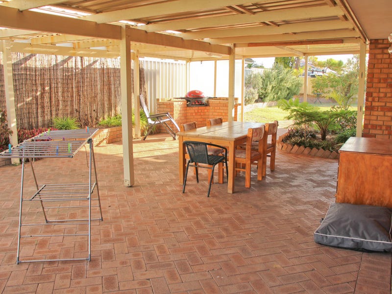 GREAT LOCATION BEACHSIDE HOME LARGE 12