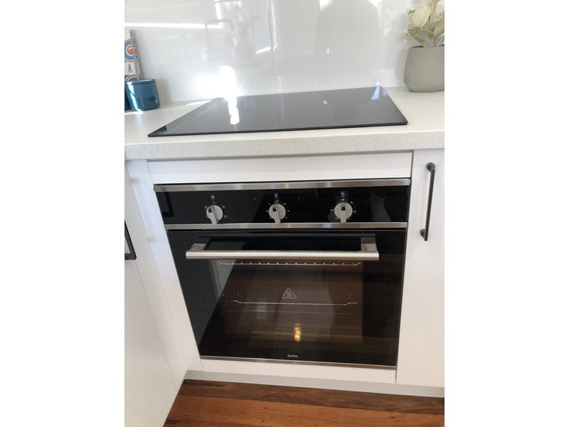 This Property is now SOLD 7