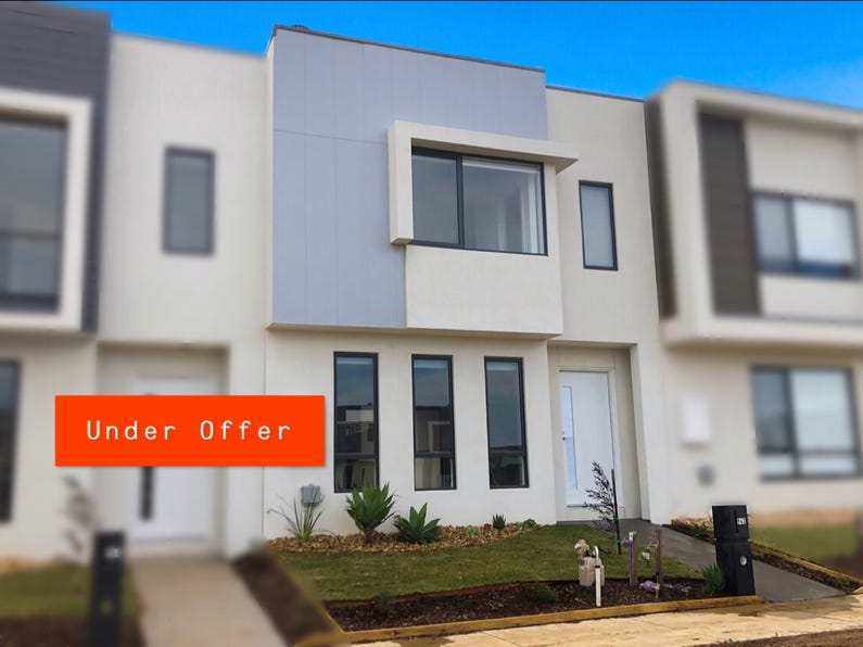 BRAND NEW 3 BEDROOM TOWNHOUSE