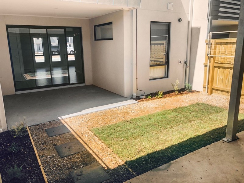 BRAND NEW 3 BEDROOM TOWNHOUSE 10