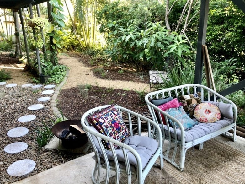 Charming 1950s high-set home 2
