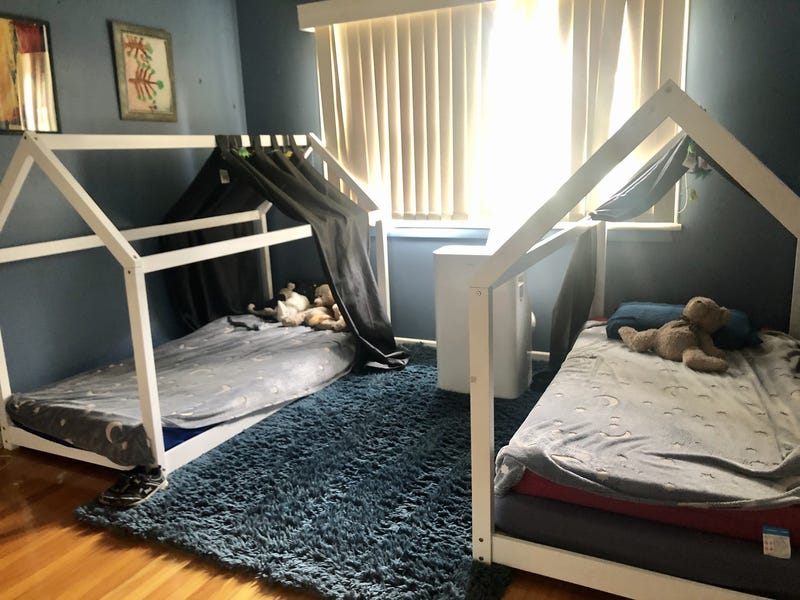 Charming 1950s high-set home 12