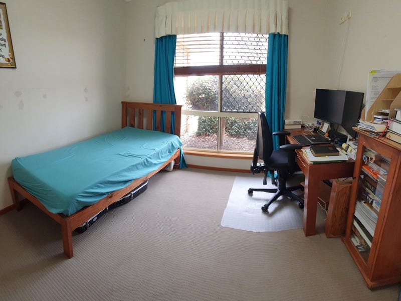 Excellent Family Home 8