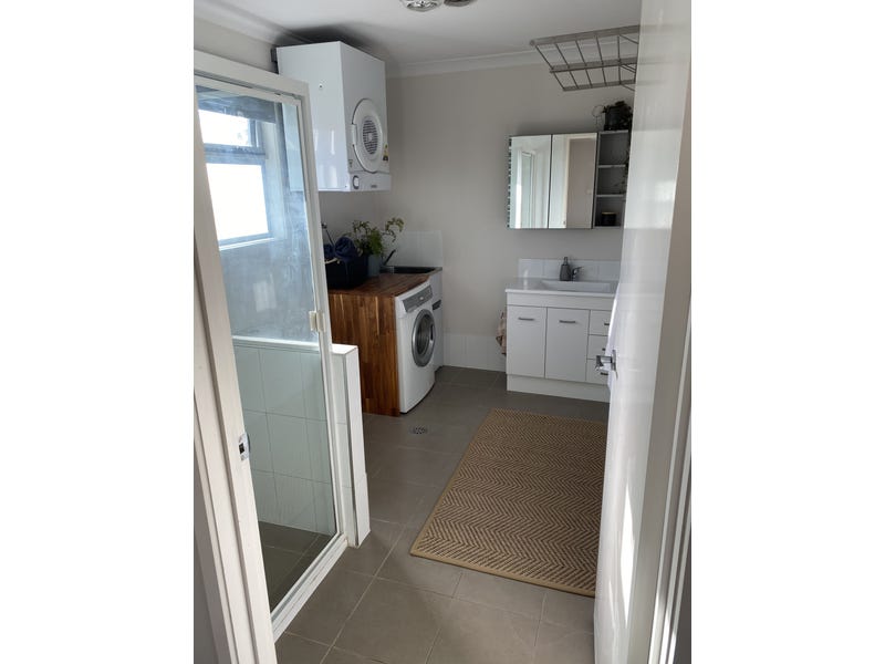 Beautifully furnished Inner North townhouse 5