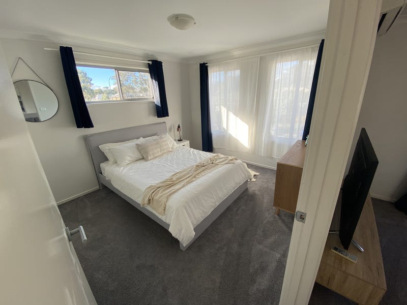Beautifully furnished Inner North townhouse 6