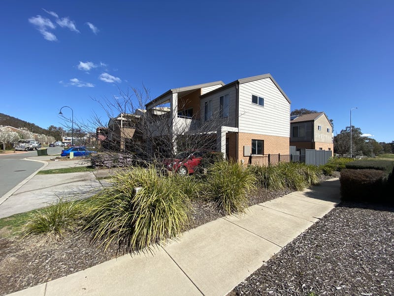 Beautifully furnished Inner North townhouse 14