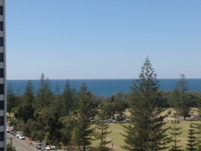 Broadbeach High floor Ocean Views 16