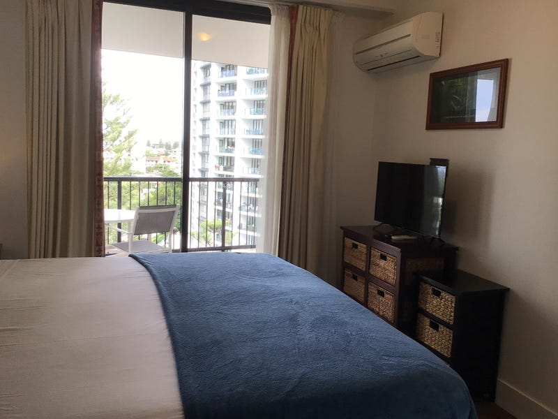 Broadbeach High floor Ocean Views 19
