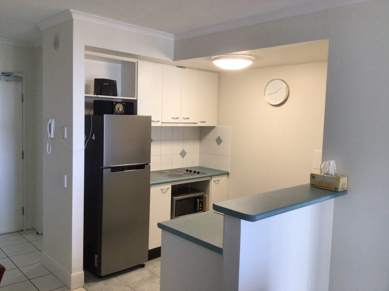 Broadbeach High floor Ocean Views 21
