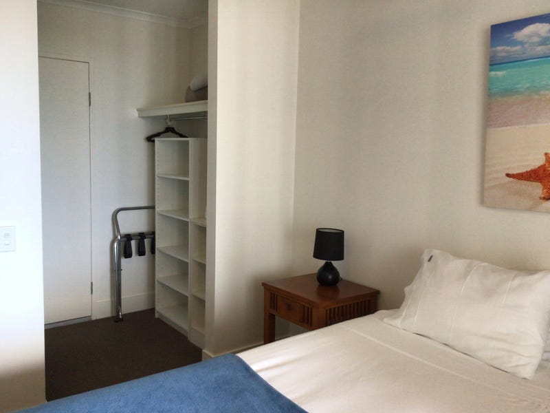 Broadbeach High floor Ocean Views 22